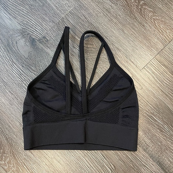 2 for $18 ๐ฆพ Nike Dri Fit Sports Bra - Picture 4 of 6